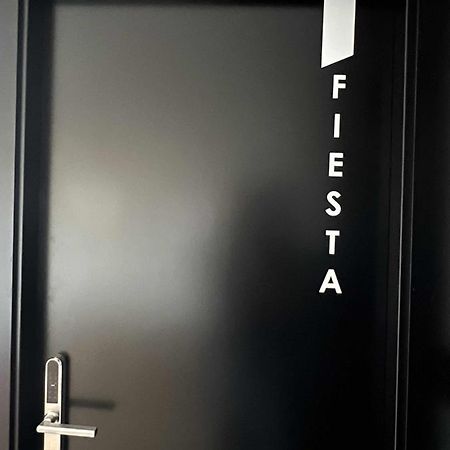 דירות מאלגה Fiesta Cama Individual Modern & Luxury מראה חיצוני תמונה